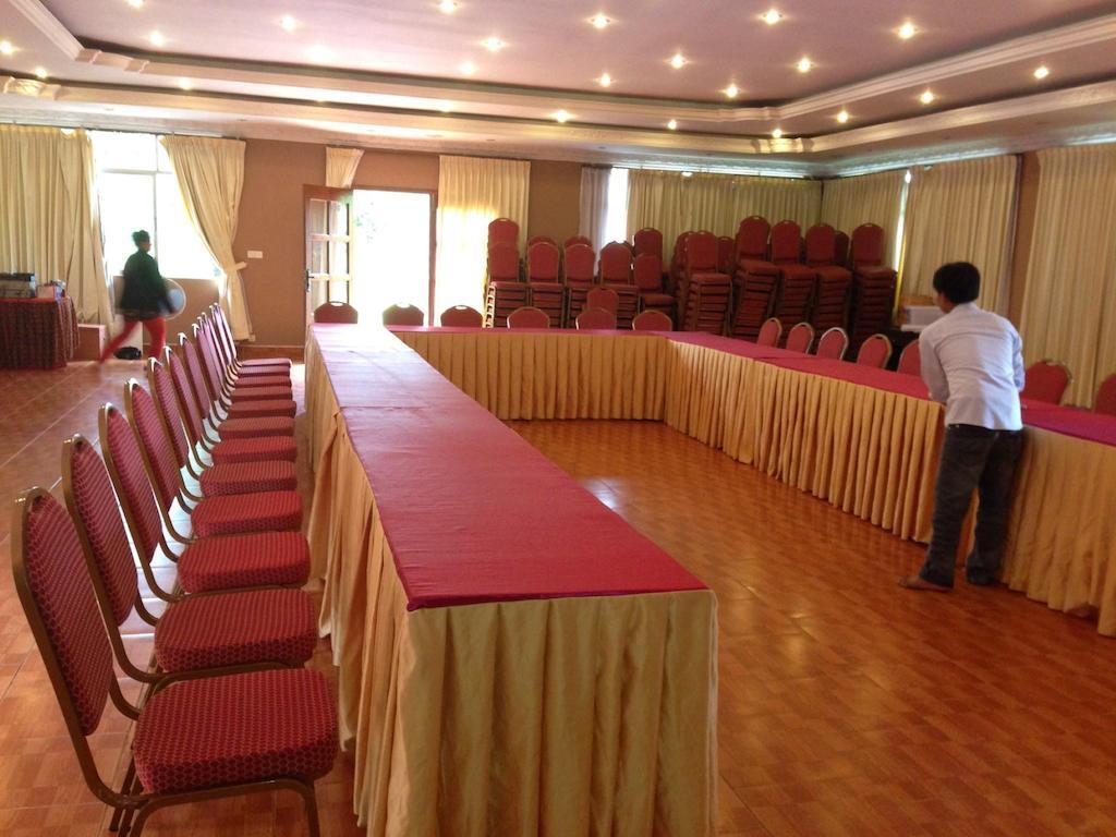 Mondulkiri Hotel Сенмонором Экстерьер фото