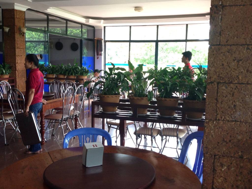 Mondulkiri Hotel Сенмонором Экстерьер фото