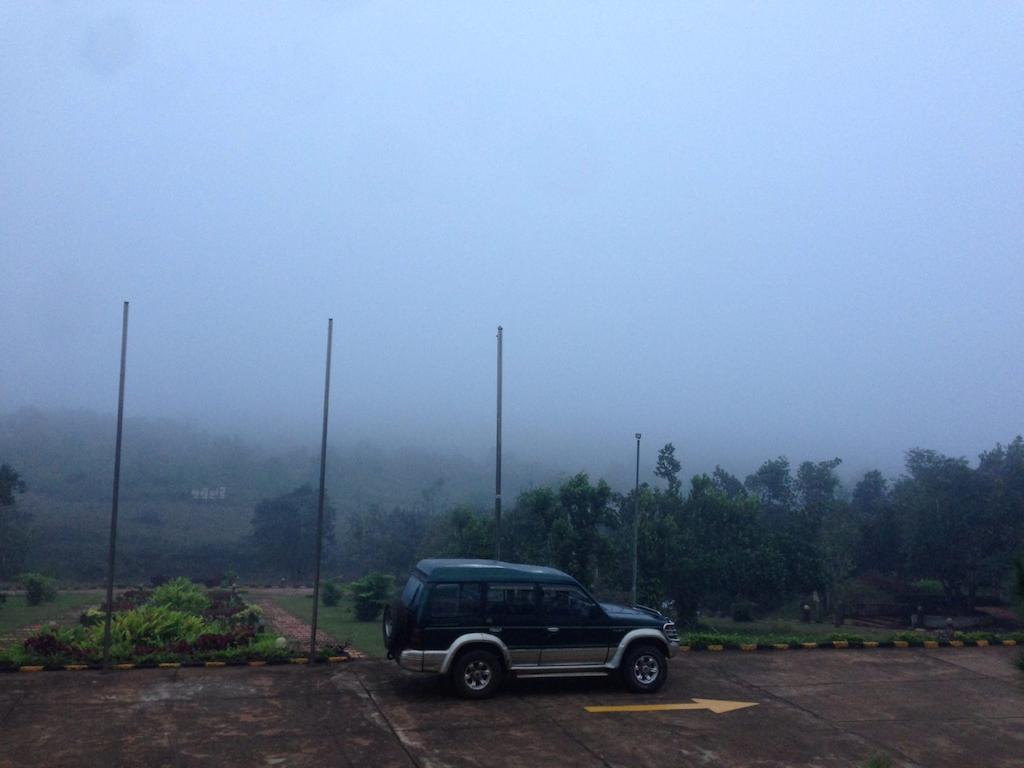 Mondulkiri Hotel Сенмонором Экстерьер фото