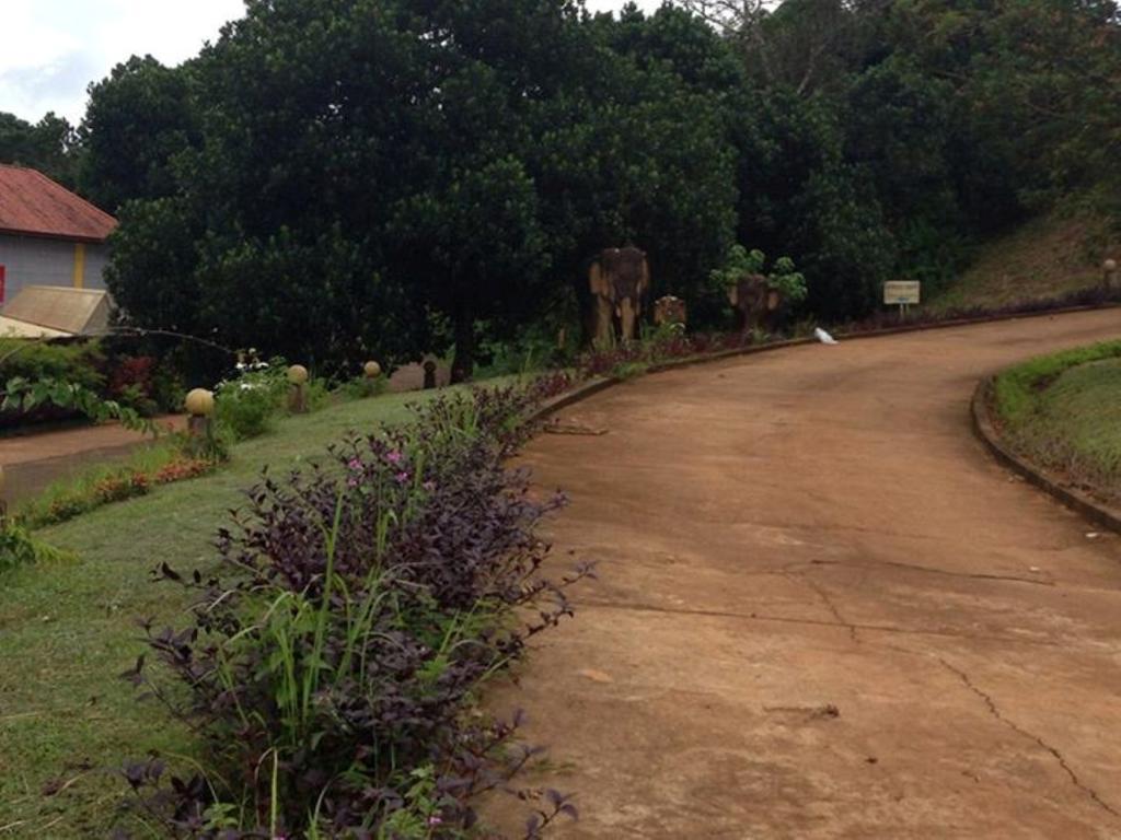 Mondulkiri Hotel Сенмонором Экстерьер фото