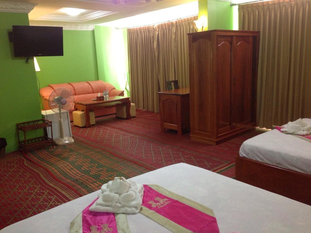 Mondulkiri Hotel Сенмонором Экстерьер фото