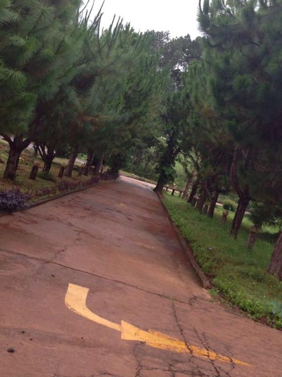 Mondulkiri Hotel Сенмонором Экстерьер фото