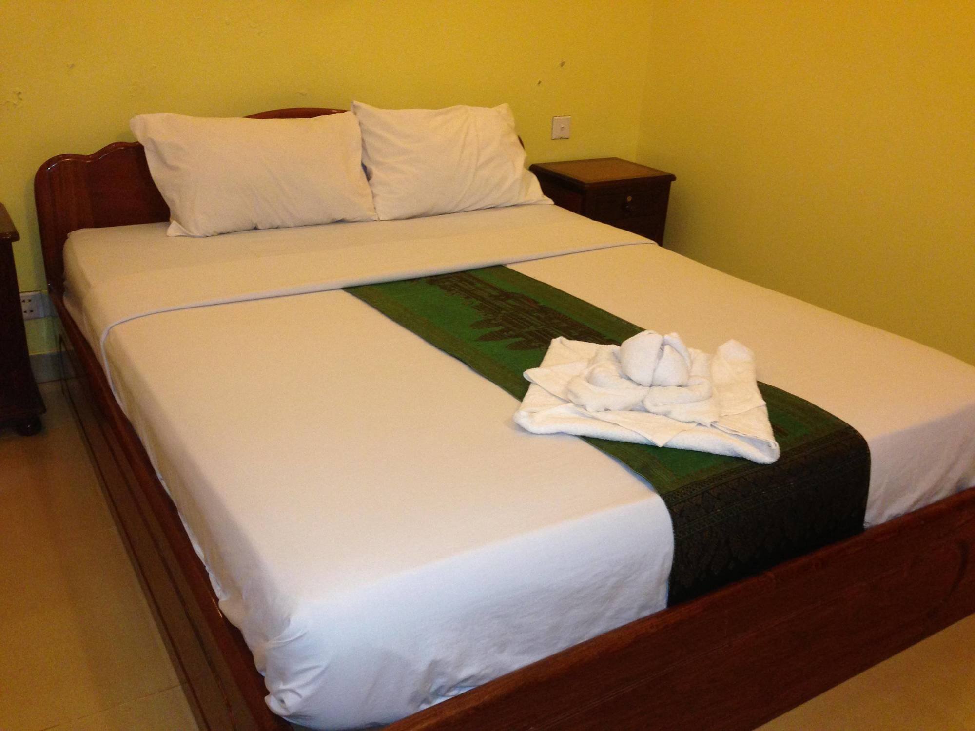 Mondulkiri Hotel Сенмонором Экстерьер фото
