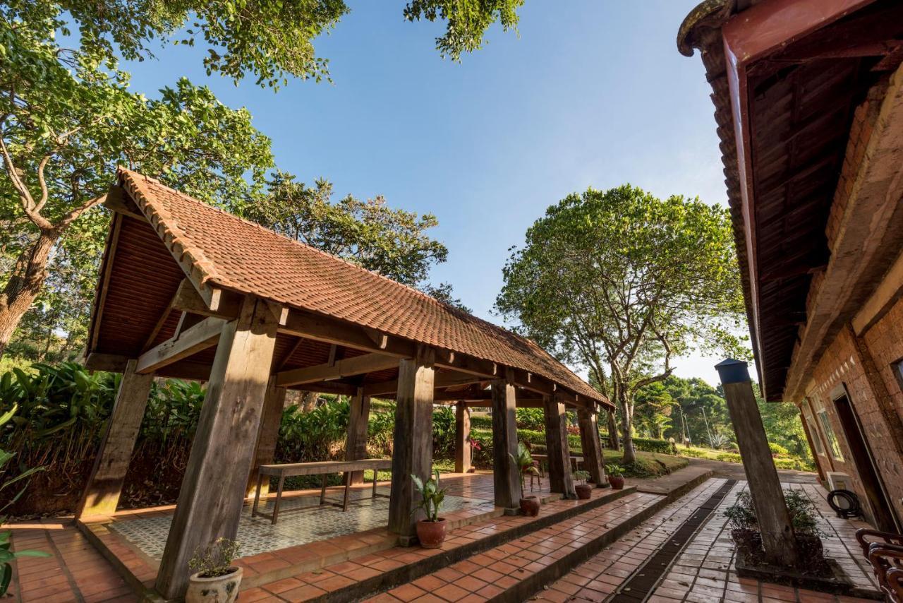 Mondulkiri Hotel Сенмонором Экстерьер фото
